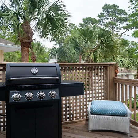 Newly Renovated Duplex, Upper Unit, 4Th Row From The Beach Hilton Head Island Exterior photo